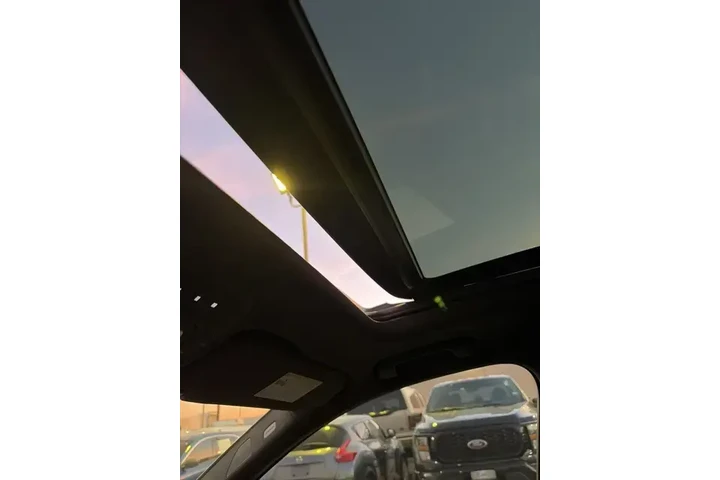 $15836 : Audi Q7 2018 AWD 3.0T quattr image 5