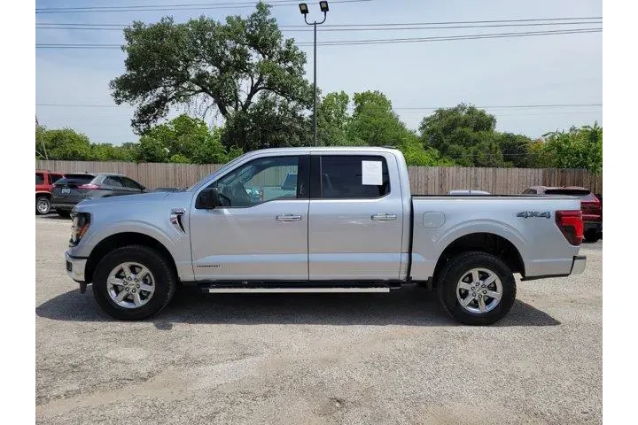 $39000 : Ford F-150 2024 4x4 XLT 4dr image 6