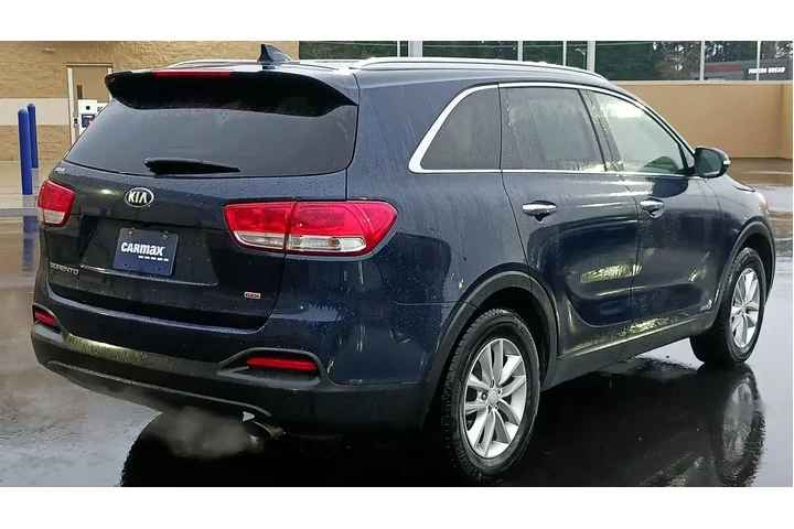 $16998 : Kia Sorento 2018 AWD LX 4dr image 5