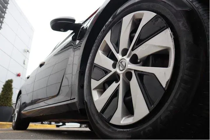 $20269 : Nissan Altima 2025 2.5 S 4dr image 6