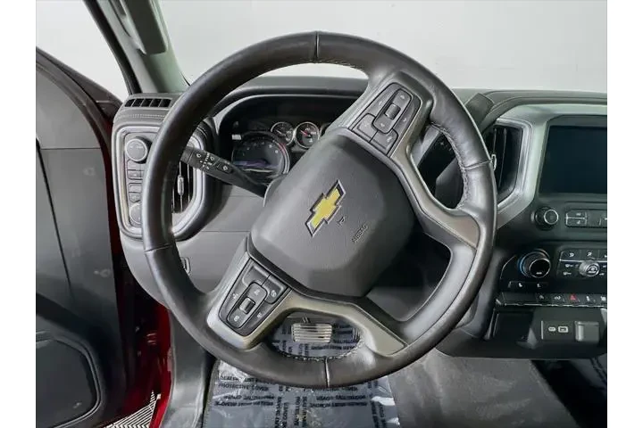 $32000 : Chevrolet Silverado 1500 202 image 10