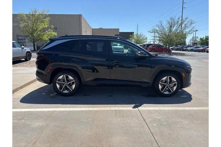 $30998 : Hyundai TUCSON 2025 SEL Conv image 4