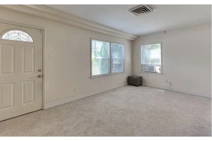 $890 : Fully Remodeled kitchen home image 3