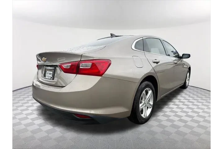 $18462 : Chevrolet Malibu 2022 LS 4dr image 5
