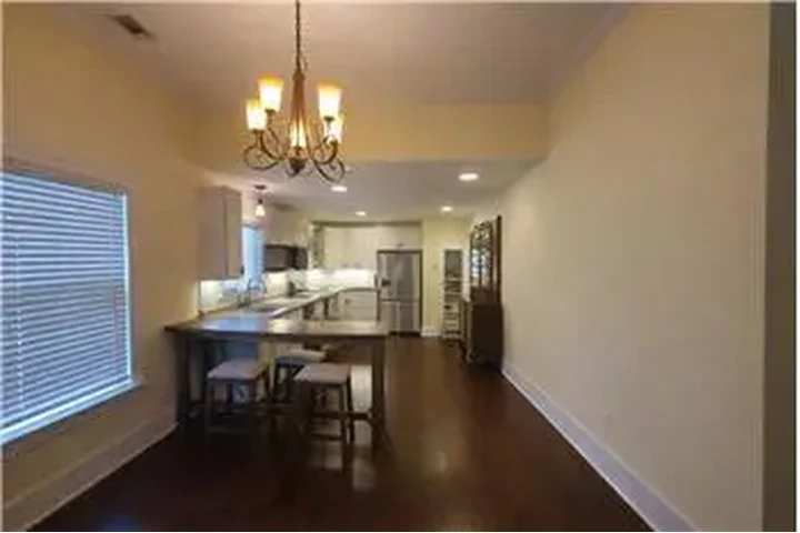 $2200 : Rental property with 3 bedro image 4