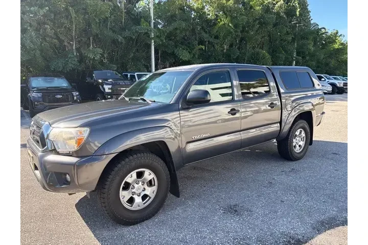 $24900 : Toyota Tacoma 2015 4x4 V6 4d image 5