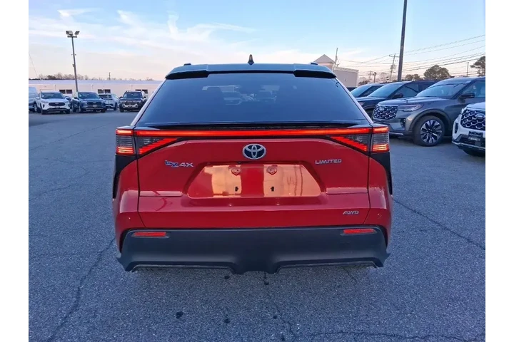 $28901 : Subaru Solterra 2023 AWD Lim image 6