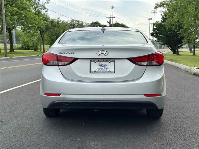 $12295 : 2014 Elantra SE image 8