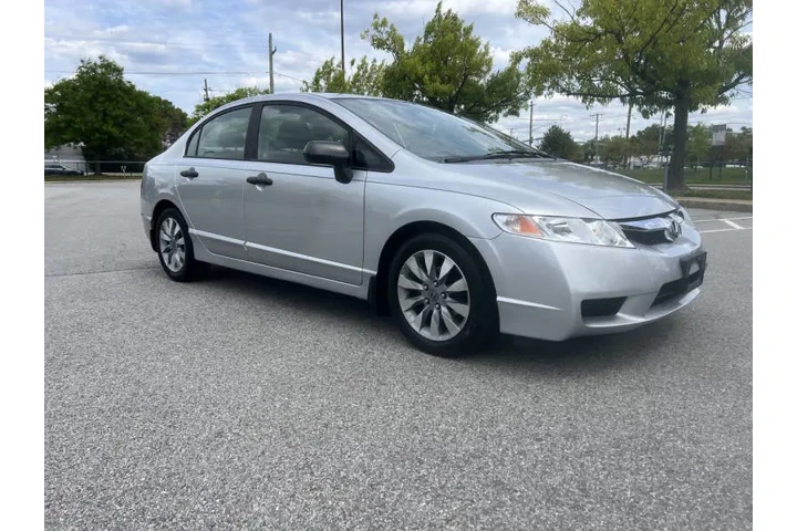 $7500 : 2010 Civic VP image 5