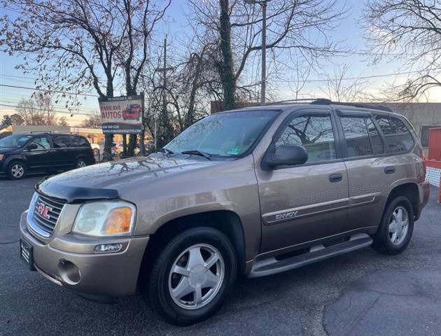 $3995 : 2002 GMC Envoy SLE image 4