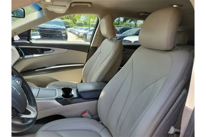 $15590 : Lincoln MKX 2018 Premiere 4d image 10