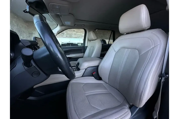 $35995 : Ford Expedition MAX 2023 4x2 image 6