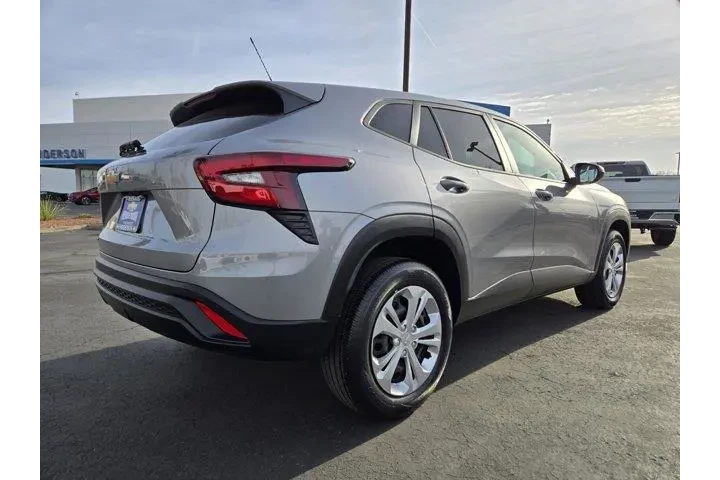 $19991 : Chevrolet Trax 2024 LS 4dr C image 6