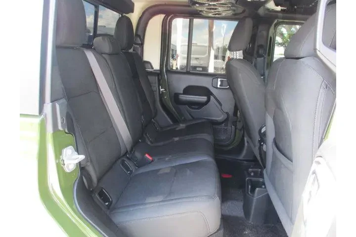 $32995 : Jeep Gladiator 2021 4x4 Spor image 1