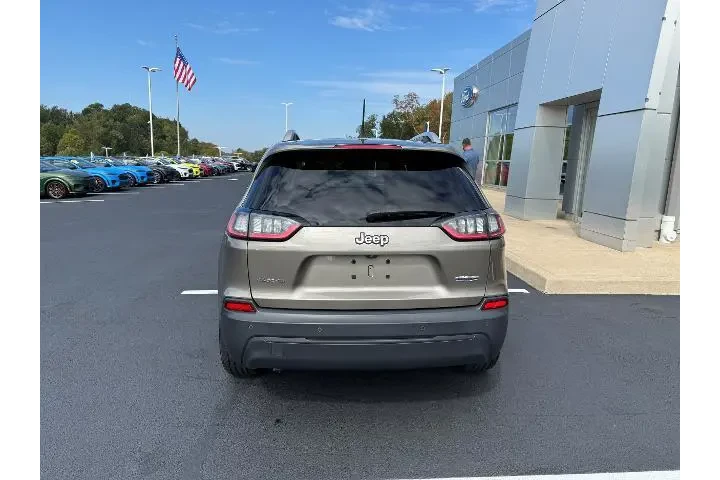 $16995 : Jeep Cherokee 2019 4x4 Latit image 7