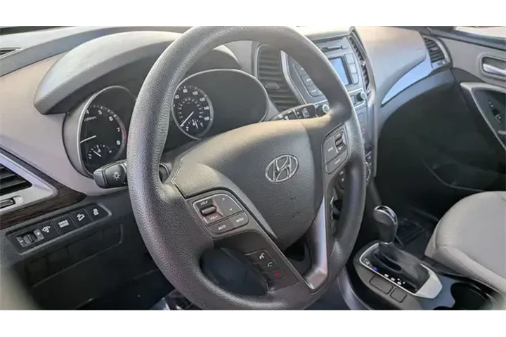 $13000 : Hyundai SANTA FE Sport 2018 image 10