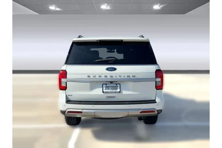 $33998 : Ford Expedition 2022 4x2 XLT image 9