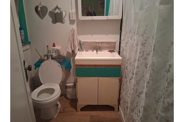 $1300 : Cuarto en glendale image 1