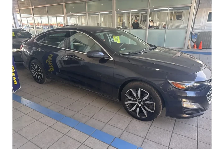 $18433 : Chevrolet Malibu 2023 RS 4dr image 4