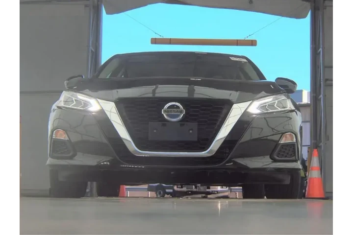 $18493 : Nissan Altima 2022 2.5 SV 4d image 3