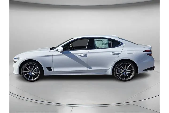$33589 : Genesis G70 2025 2.5T Standa image 2