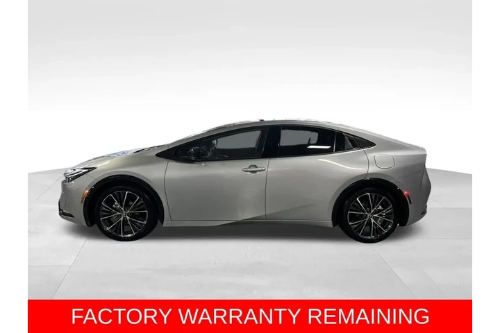 $36988 : Gold Certified2025 Prius Limi image 2