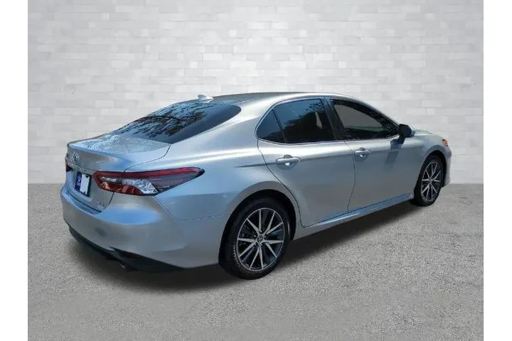 $24556 : Toyota Camry 2024 XLE 4dr Se image 5