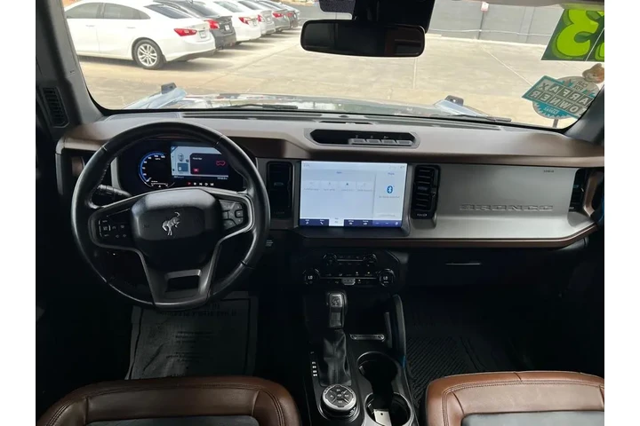 2023 Bronco Base 4-Door w/Adv image 9