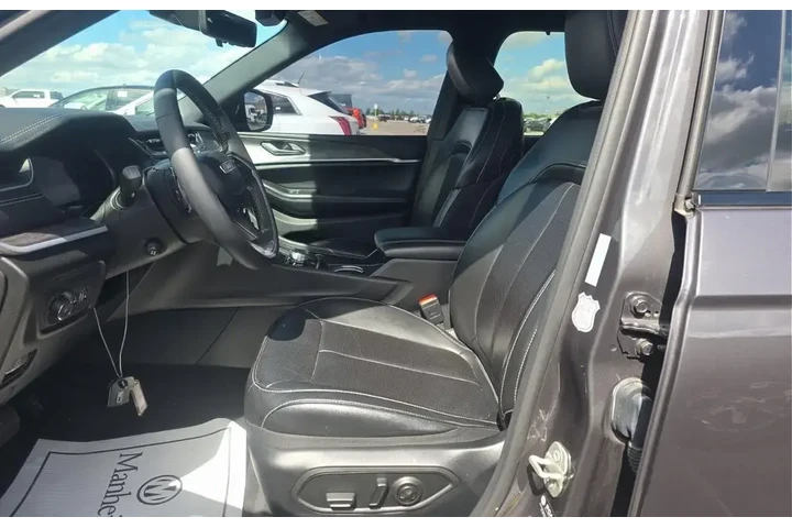 $35504 : Jeep Grand Cherokee L 2024 4 image 10