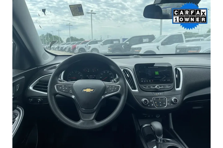 $19959 : Chevrolet Malibu 2024 LT 4dr image 5