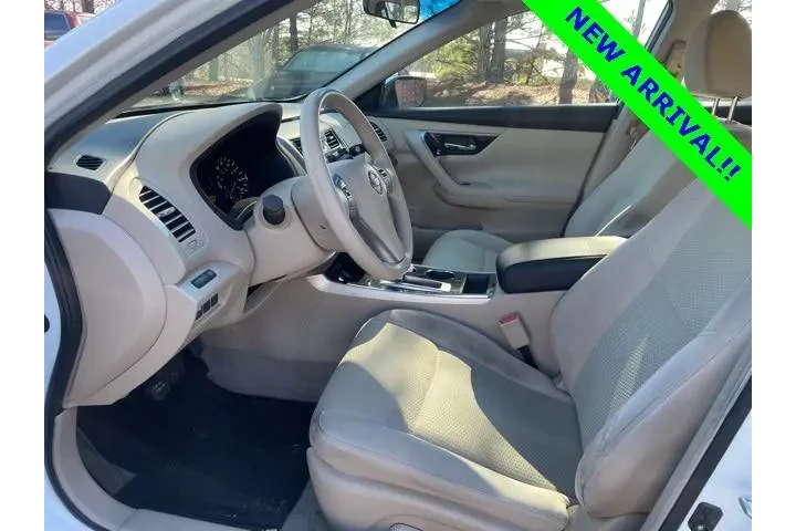 $9089 : Nissan Altima 2014 2.5 4dr S image 8