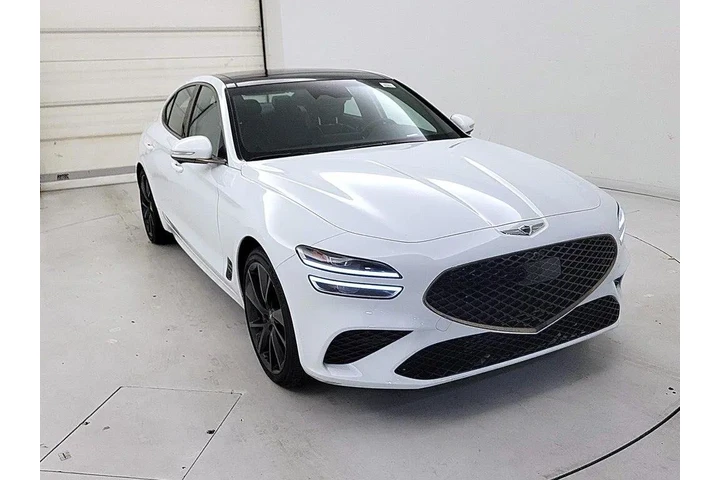 $39998 : Genesis G70 2023 3.3T Standa image 1