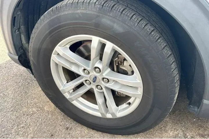 $38170 : Ford Explorer 2020 XLT 4dr S image 6