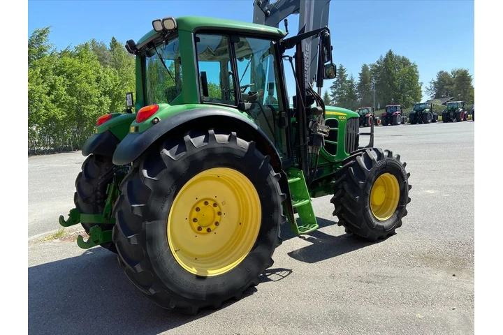 $15000 : Tractor John Deere 6530 image 3