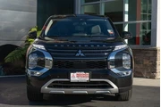 $36180 : Mitsubishi Outlander PHEV 20 thumbnail