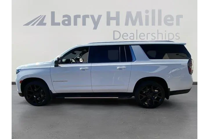 Chevrolet Suburban 2021 4x4 image 2