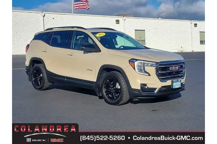 $24766 : GMC Terrain 2022 AWD AT4 4dr image 1