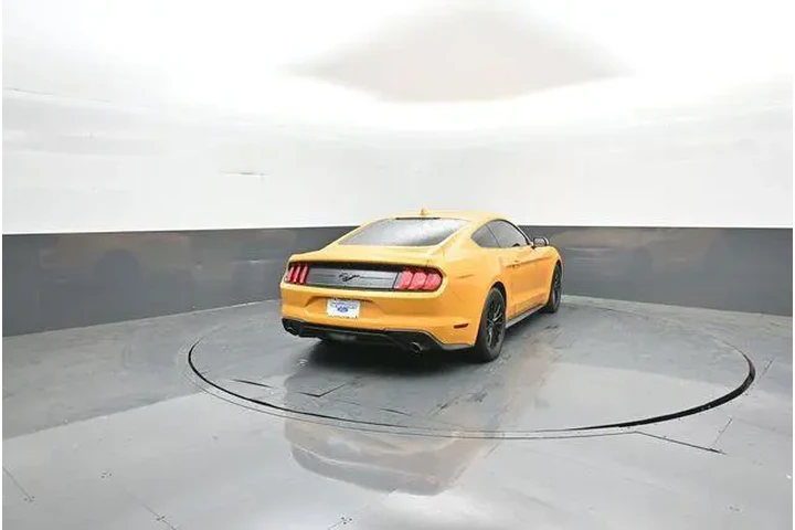 $26899 : Ford Mustang 2022 EcoBoost 2 image 7