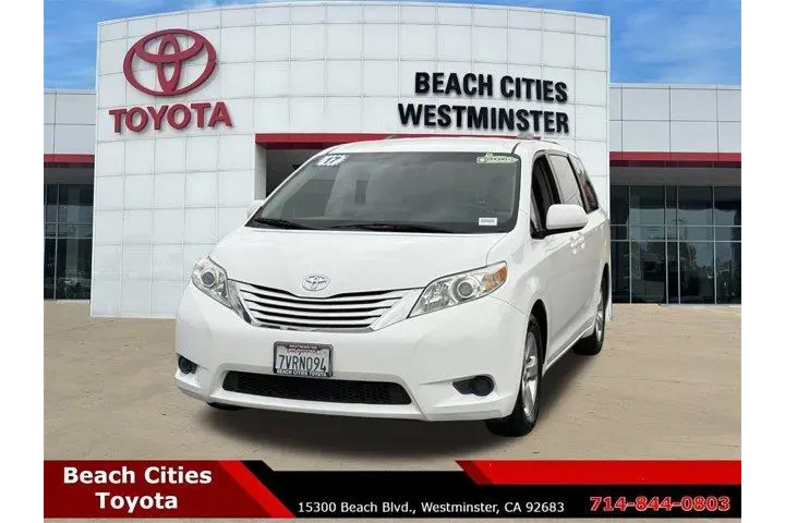 $17243 : Toyota Sienna 2017 LE 7-Pass image 5