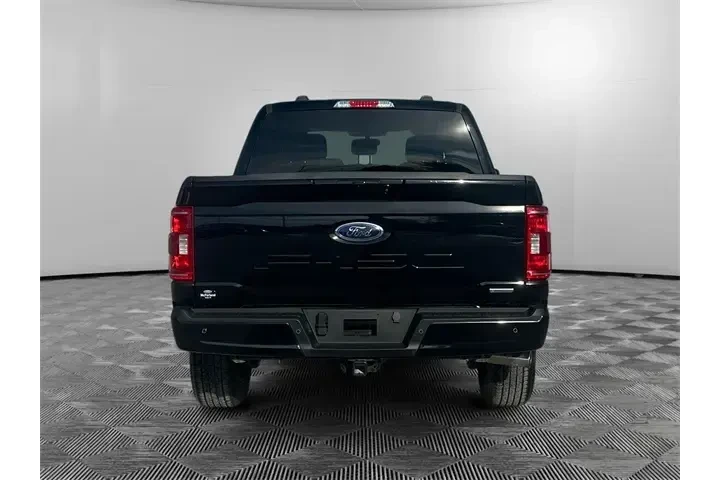 $39409 : Ford F-150 2023 4x4 XLT 4dr image 4