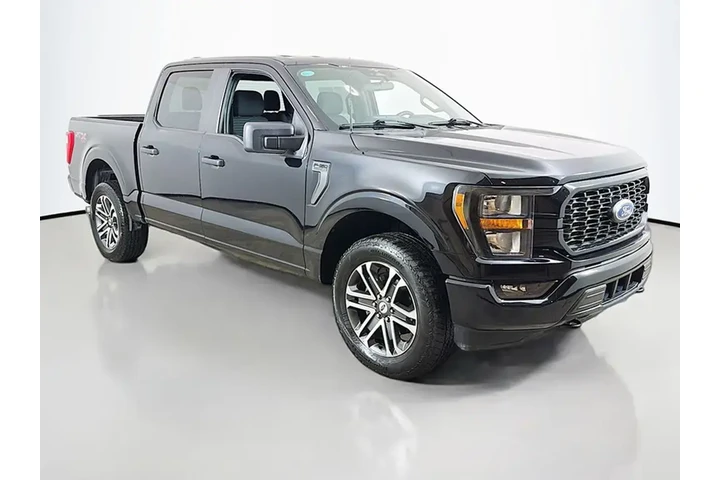 $33339 : Ford F-150 2023 4x4 XL 4dr S image 2