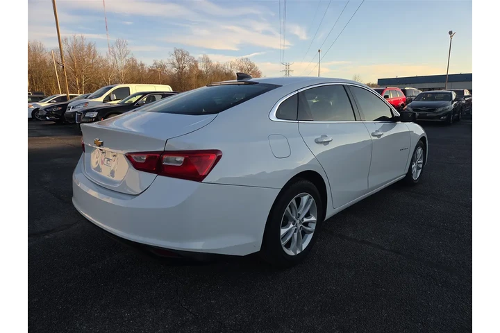 $11995 : 2018 Malibu LS image 5