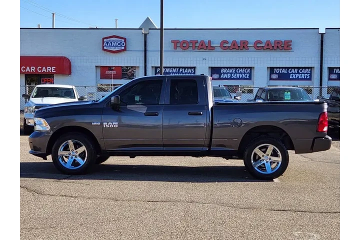 $15974 : 2017 RAM 1500 Express image 3