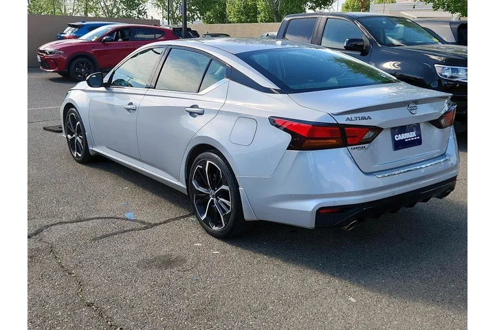 $22998 : Nissan Altima 2023 2.5 SR 4d image 7