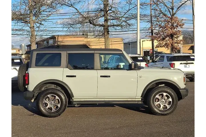 $39749 : Ford Bronco 2023 4x4 Base 4d image 7