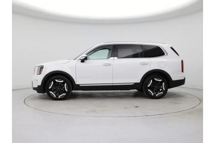 $34998 : Kia Telluride 2023 S 4dr SUV image 3