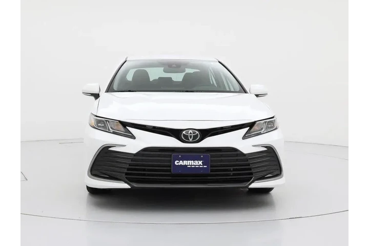 $27998 : Toyota Camry 2024 LE 4dr Sed image 5