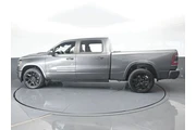 $32995 : Ram 1500 2022 4x2 Laramie 4d thumbnail