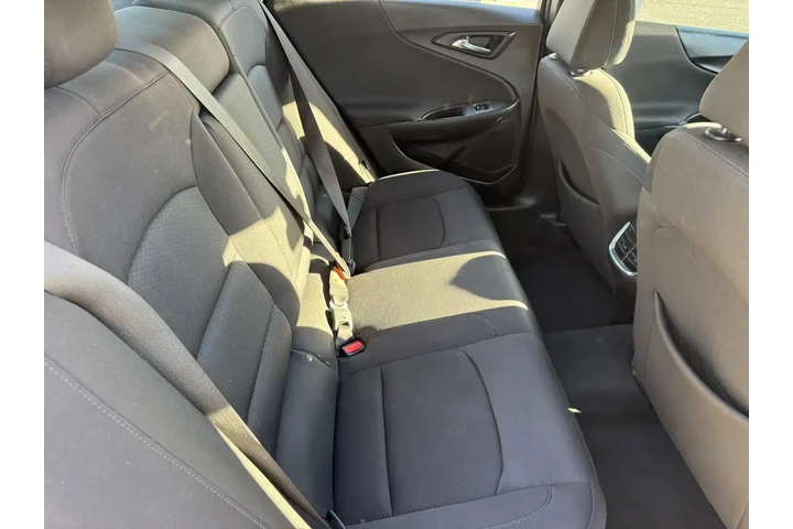 $12525 : Chevrolet Malibu 2021 LT 4dr image 7