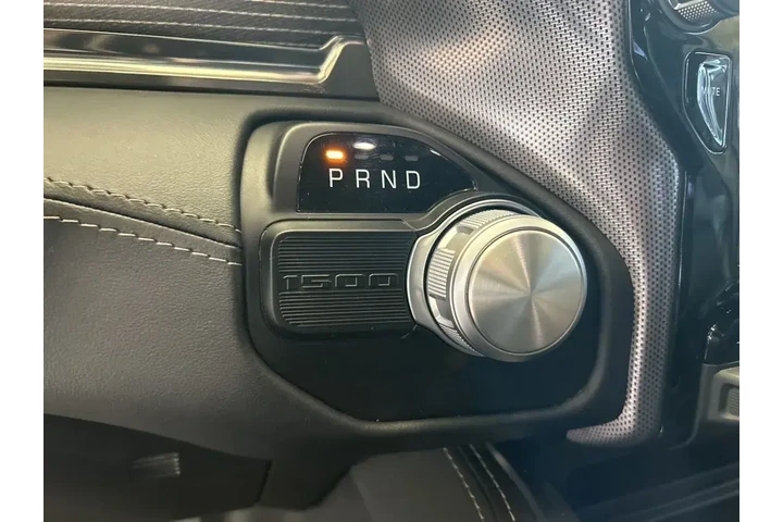 $33521 : Ram 1500 2020 4x2 Limited 4d image 8